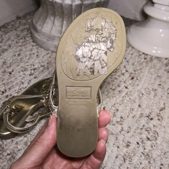 Michael Kors Toddler Girl's Gold Metallic MK Charm Thong Back Strap Sandals - Picture 7 of 9